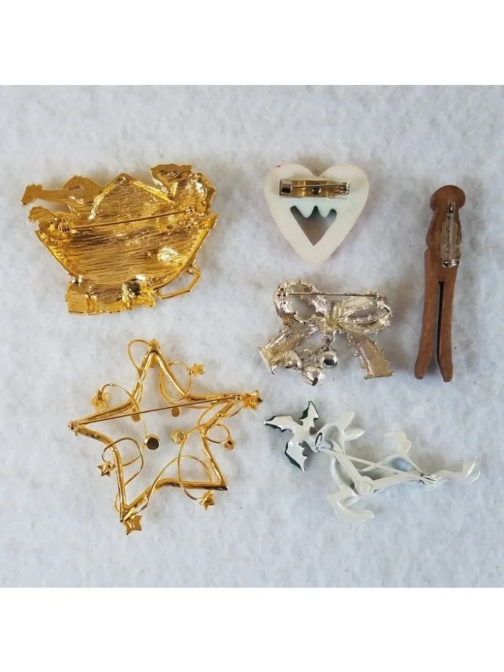 6 Christmas Holiday Brooches Pins Gold Tone Enamel Rhinestone Noahs Ark Deer